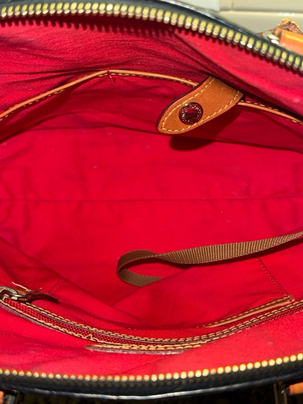 Authentic Dooney & Bourke black leather satchel with signature red interior - Picture 6 of 7